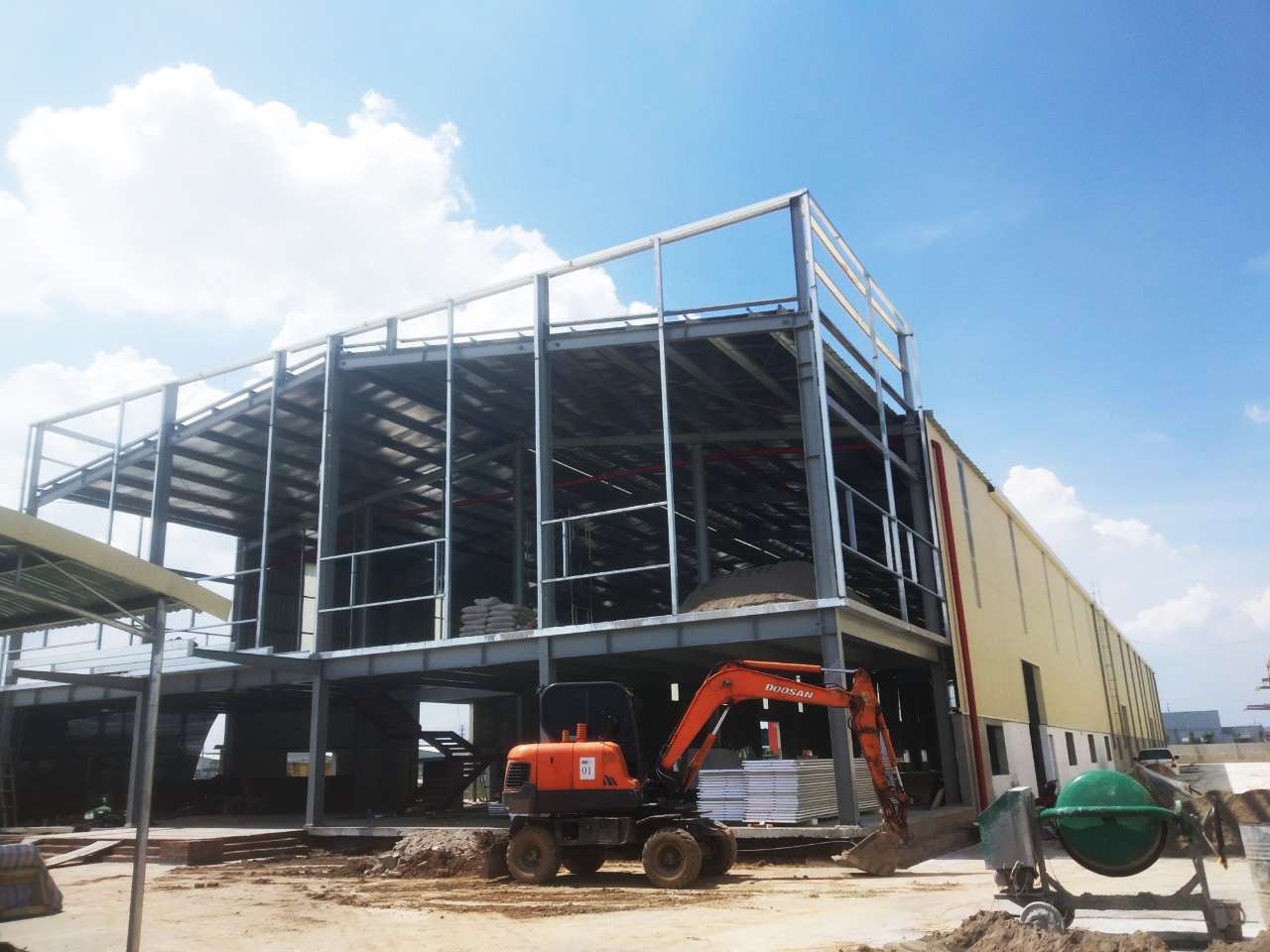NHÀ KHO CTY CP ĐẦU TƯ VÀ TM VĨNH GIANG